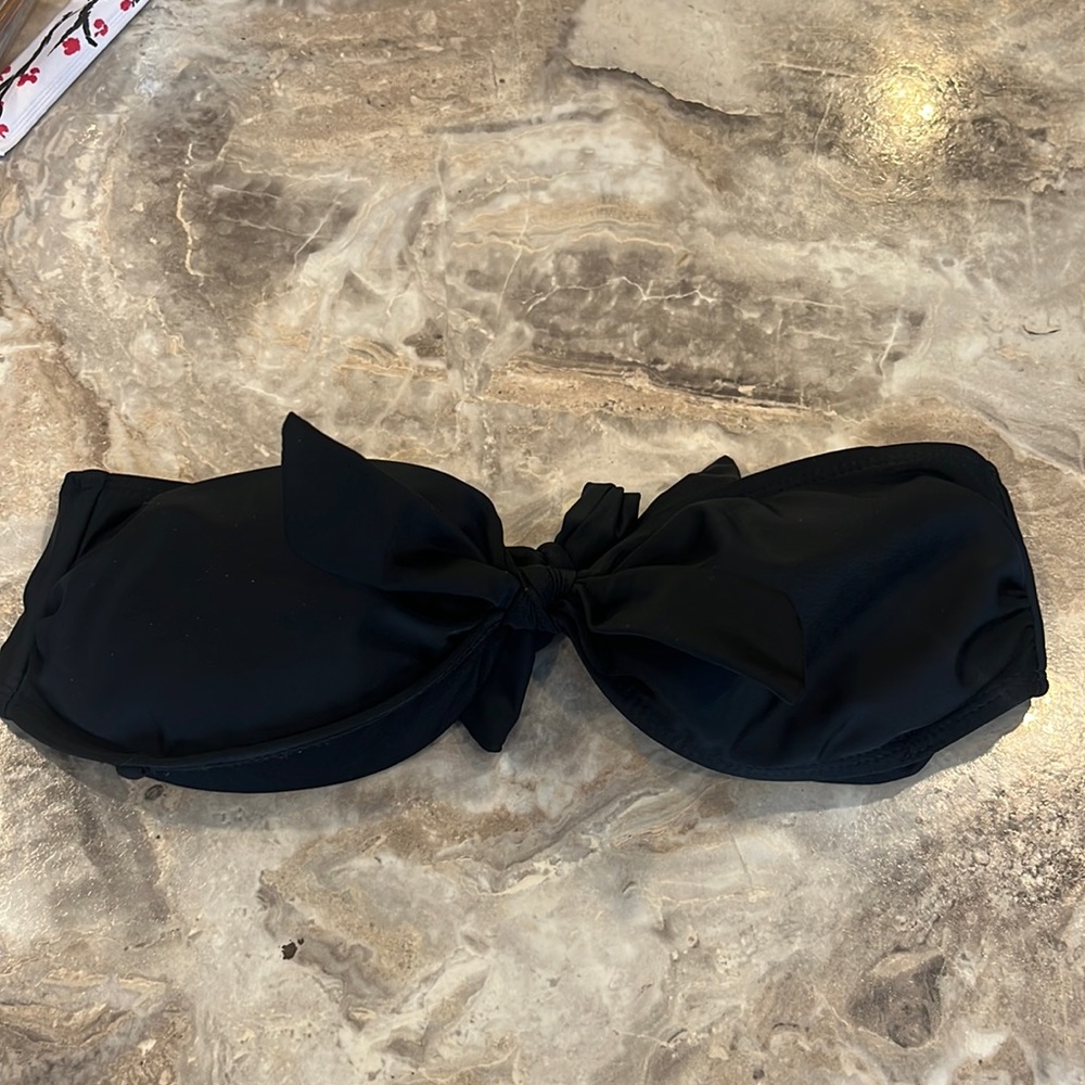 Strapless bikini top